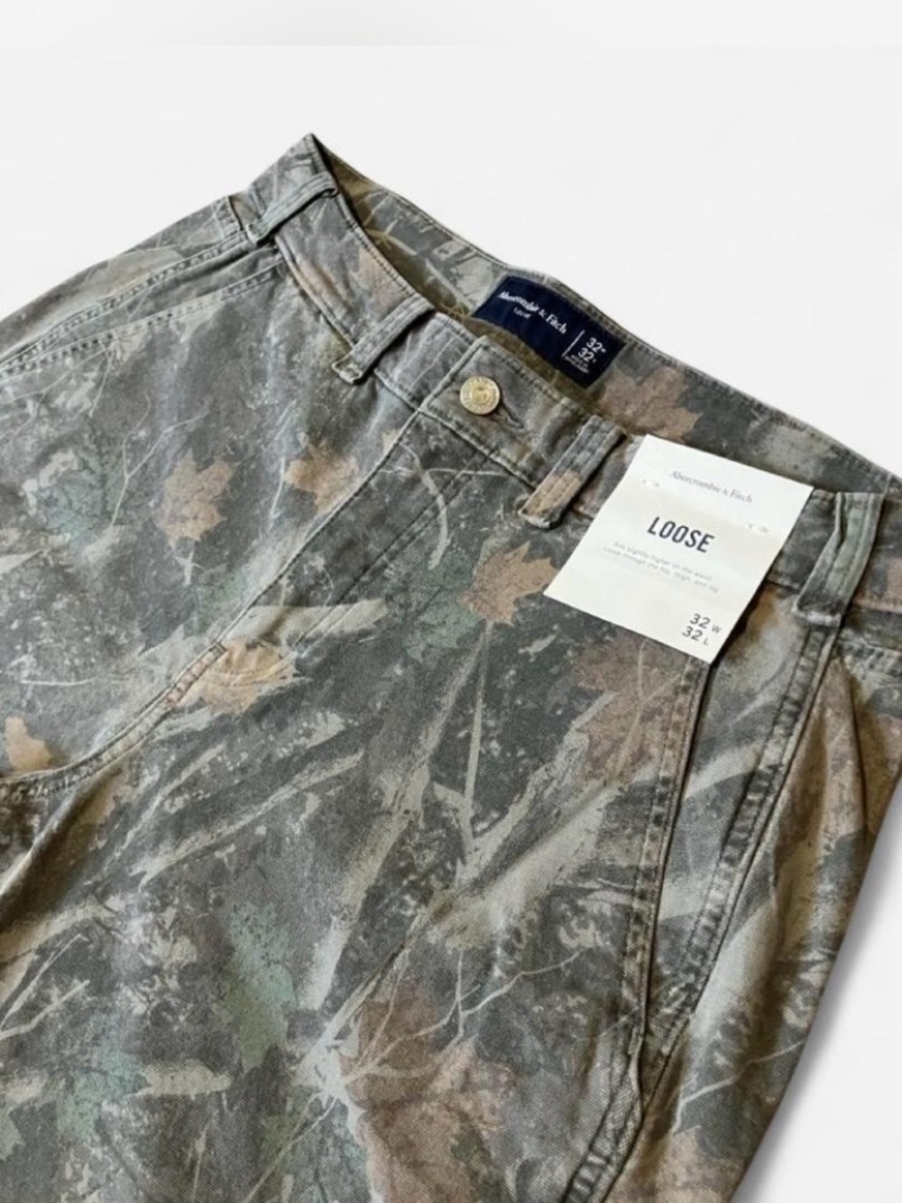 Abercrombie & Fitch Men's Loose Cargo Carpenter Utility Pants Woods Camo 32x32